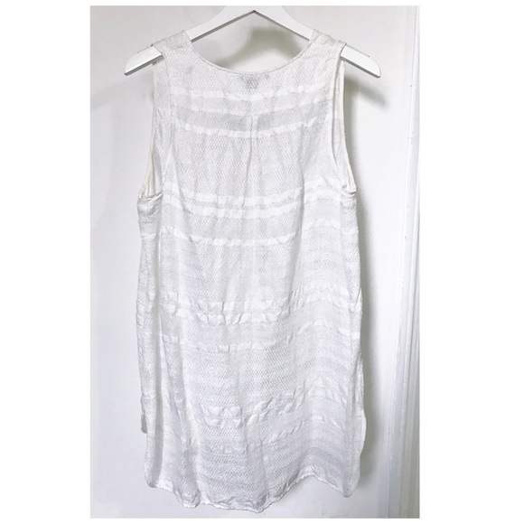 Vince Textured Sleeveless V-Neck Linen Blend Tunic‎ - Picture 2 of 4